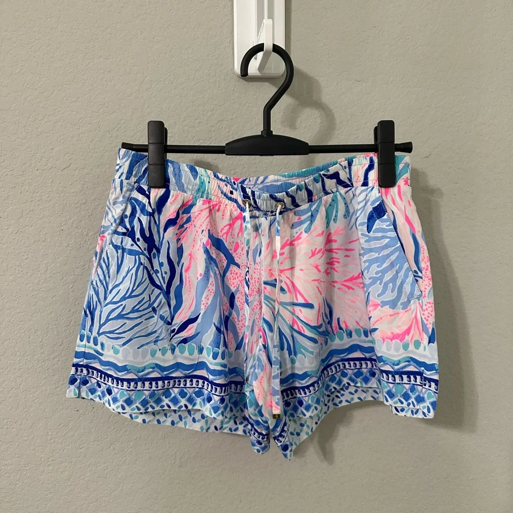 Lilly Pulitzer Katia Shorts - size Small - Picture 1 of 7
